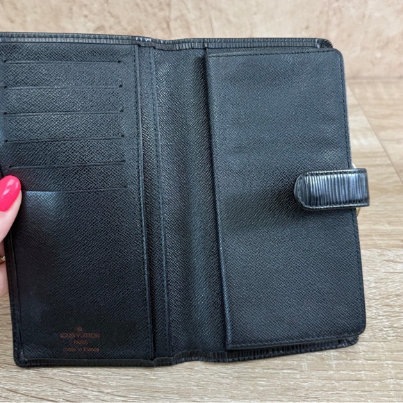Louis Vuitton Black Epi Long Continental Kisslock Wallet - Picture 5 of 5